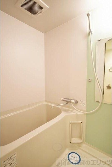 SERENiTE江坂四番館の物件内観写真