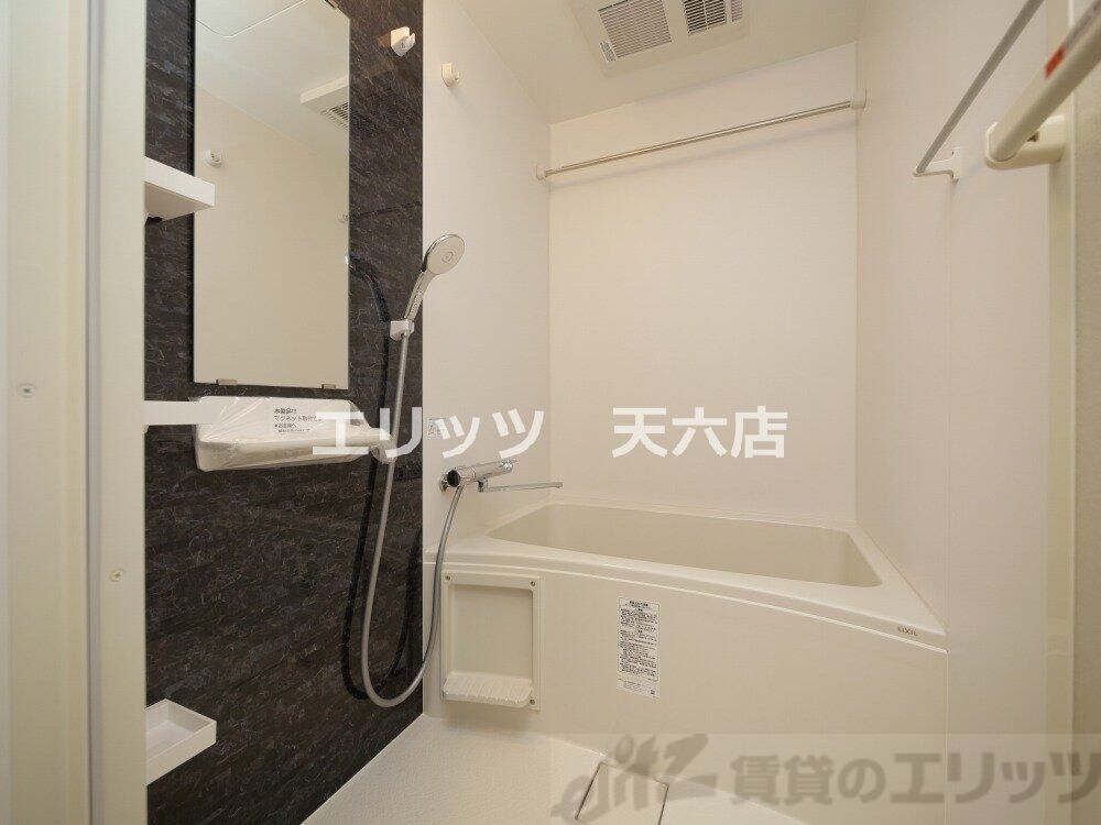 セレニテ新大阪エクラの物件内観写真