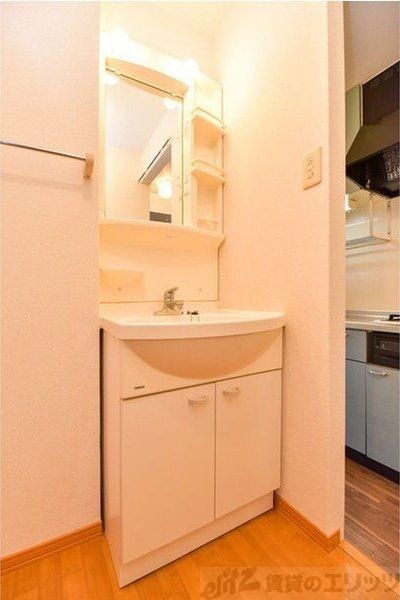 アゼリアコートの物件内観写真