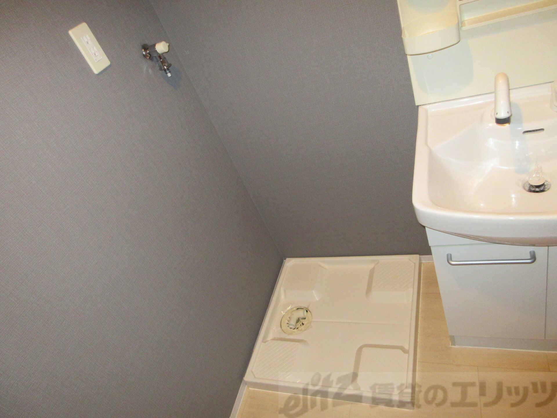 レフィーナカルム江坂の物件内観写真