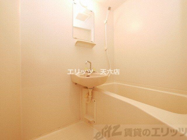 カンタル新大阪の物件内観写真