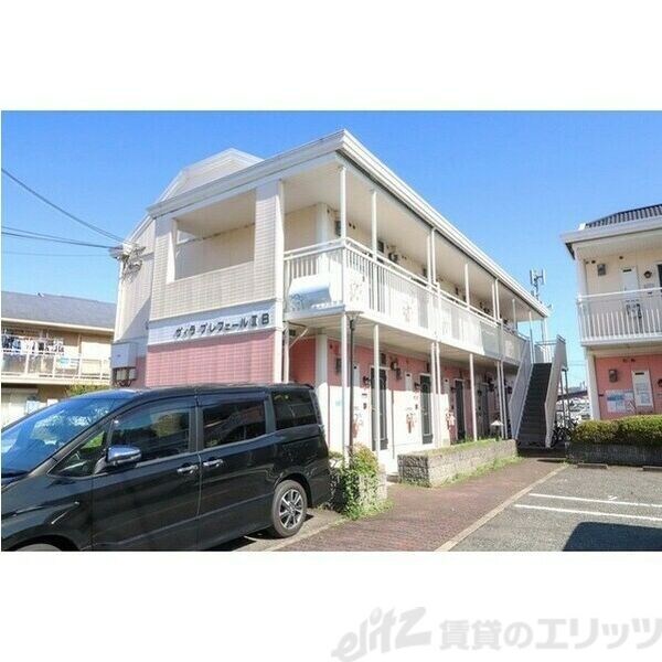 ヴィラプレフェールIIB棟の物件内観写真