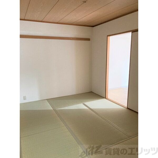 アーバンパーク緑地公園の物件内観写真