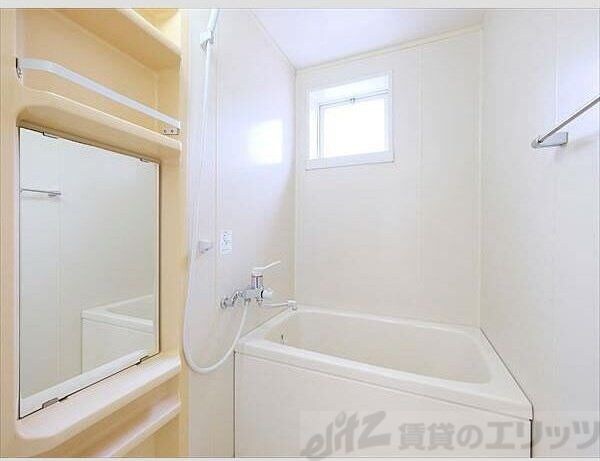 ルミエール安満の物件内観写真