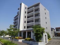 ルミナスベガの物件外観写真