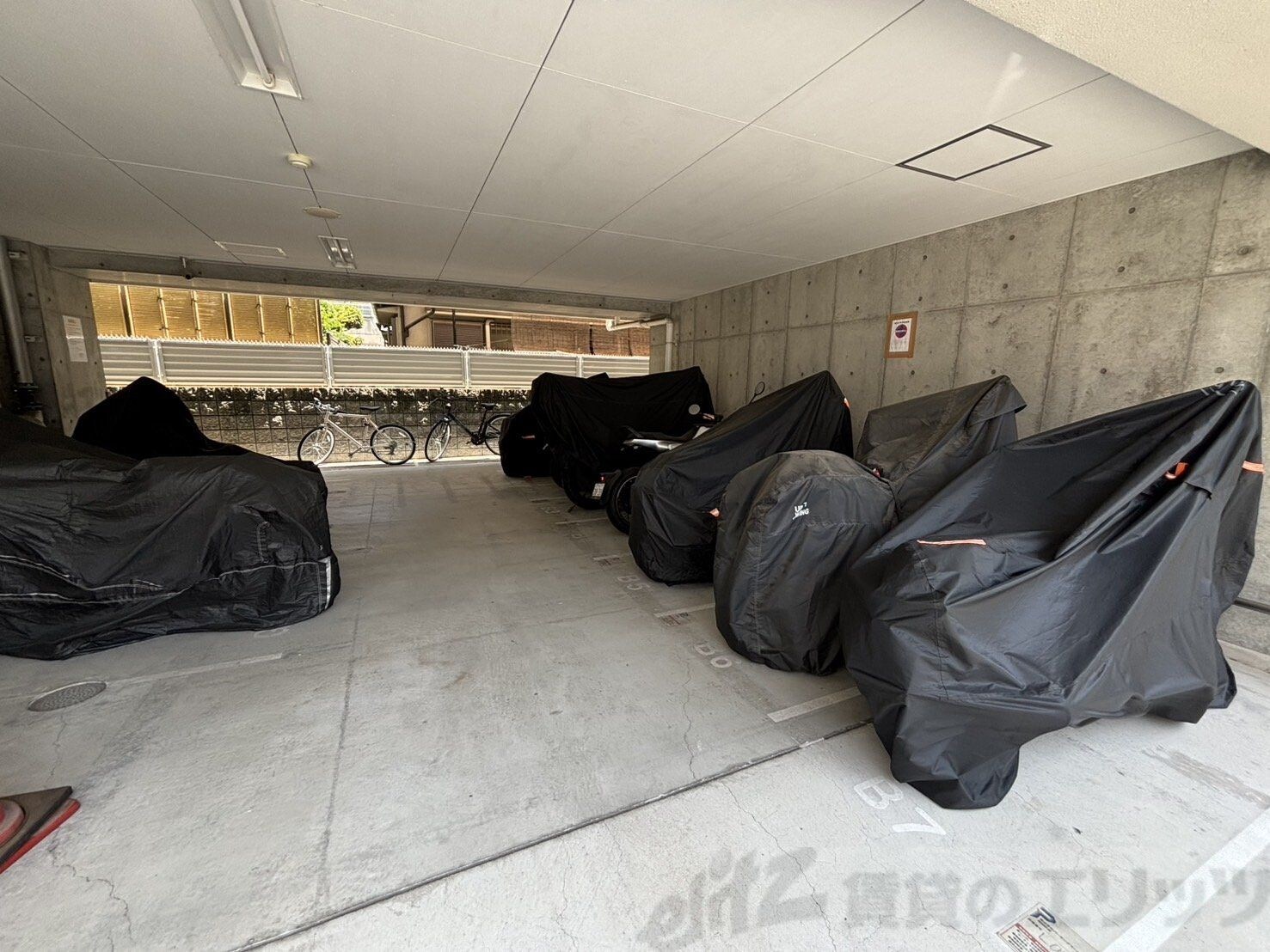 SERENiTE江坂四番館の物件内観写真