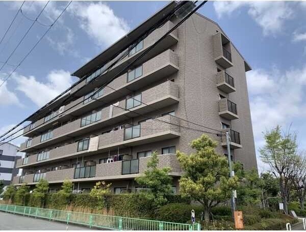 サワン東太田の物件外観写真