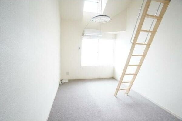 ハイツグローリーの物件内観写真