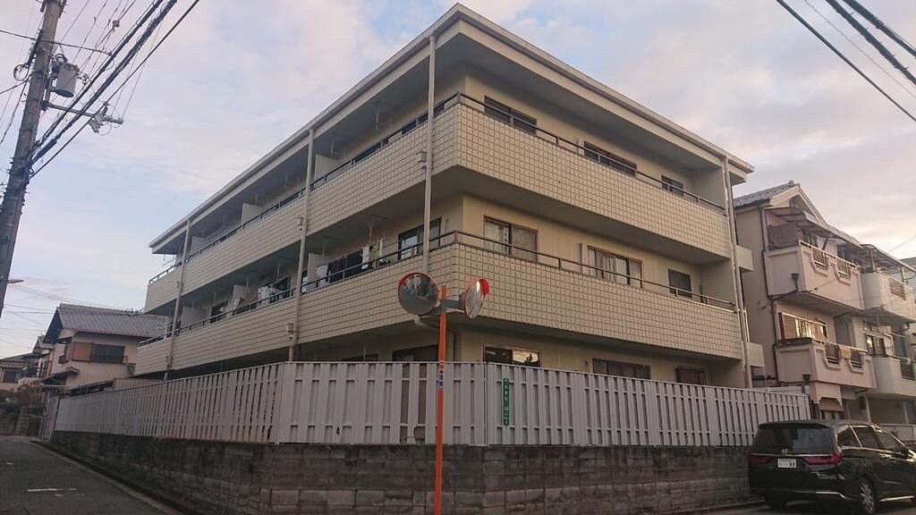 第1藤マンションの物件外観写真