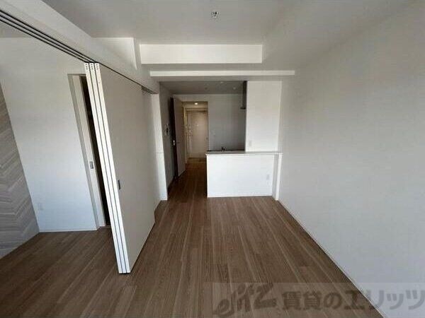 セレニテ江坂グランデの物件内観写真