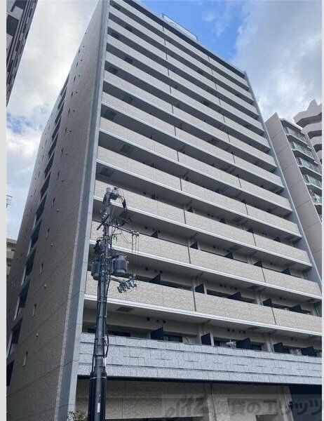 S-RESIDENCE江坂Eminenceの物件外観写真