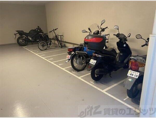 S-RESIDENCE江坂Eminenceの物件内観写真