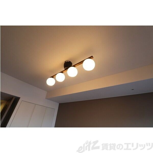 コンフォリア江坂の物件内観写真