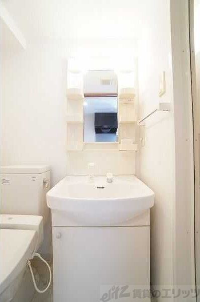 ドゥーエ江坂IIの物件内観写真