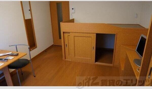 ピア高槻の物件内観写真