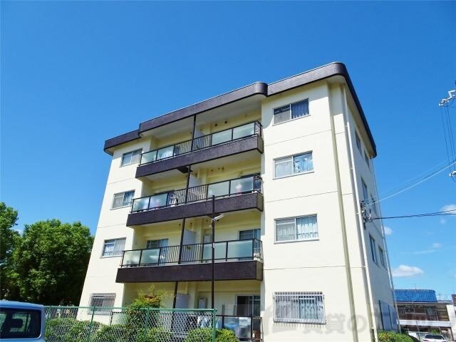 ヴィレーラの物件外観写真