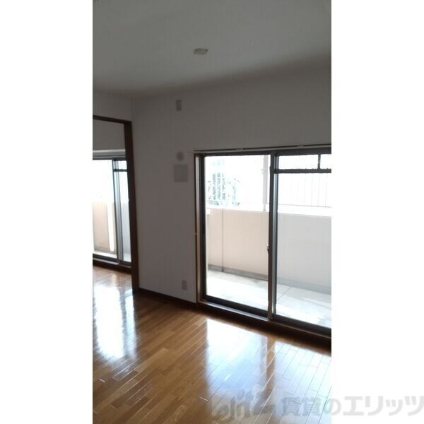 リアライズ安威の物件内観写真