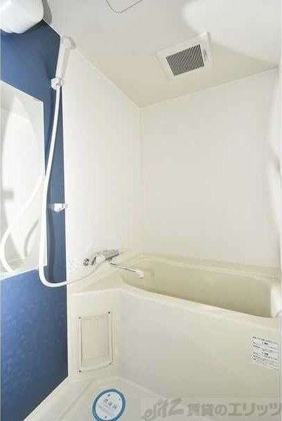 SERENiTE江坂四番館の物件内観写真