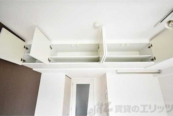 SERENiTE江坂四番館の物件内観写真