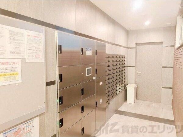 フォーリアライズ梅田レーベンの物件内観写真