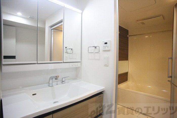 CREST COURT DOSHINの物件内観写真