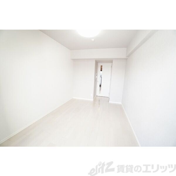 スペーシア江坂広芝町の物件内観写真