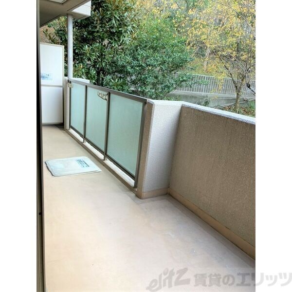 アーバンパーク緑地公園の物件内観写真