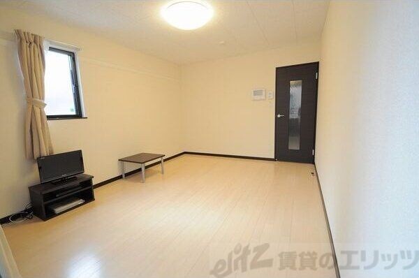 レオネクストＳＡＫＡＥ西淡路の物件内観写真