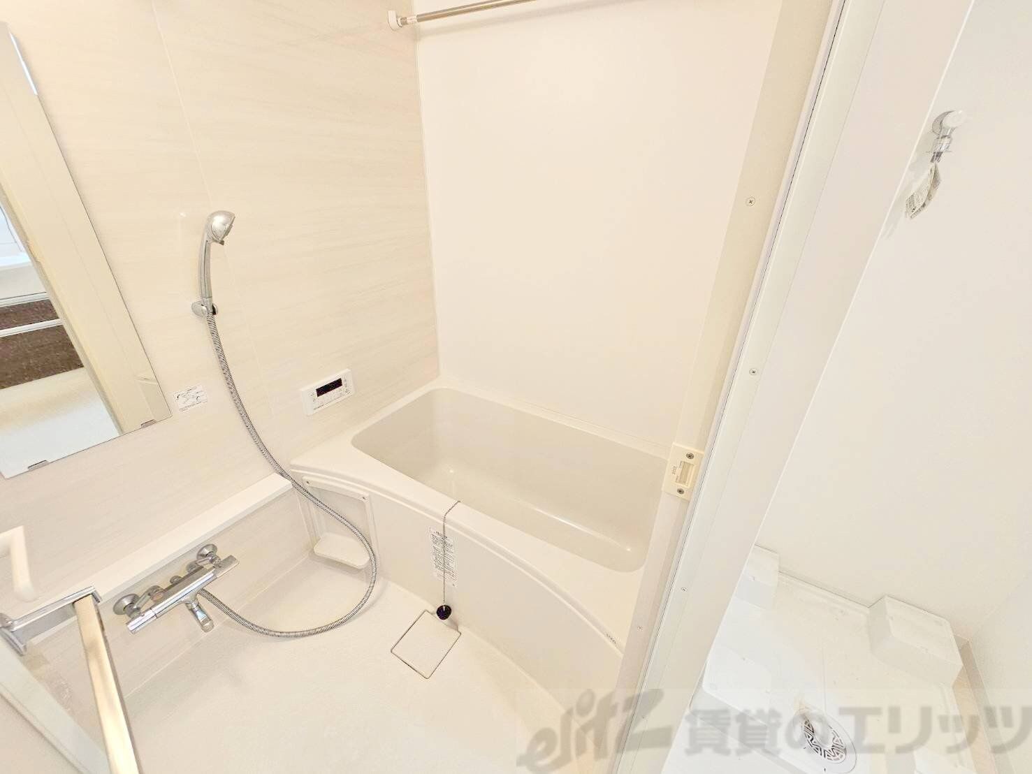 ガーデンクォーツ摂津正雀の物件内観写真