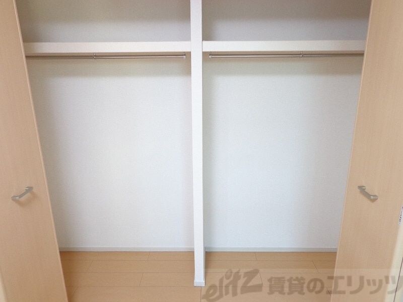 レヴール松ヶ丘の物件内観写真