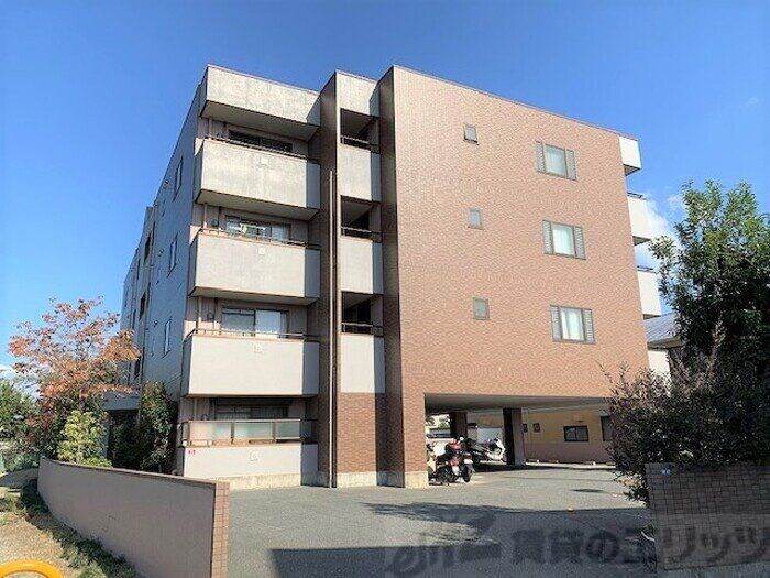 コージィコート桜井の物件外観写真