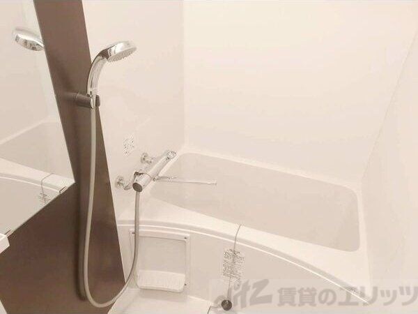 フォーリアライズ梅田レーベンの物件内観写真