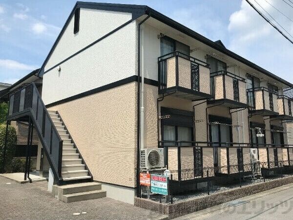 ハイツコンフォールの物件外観写真