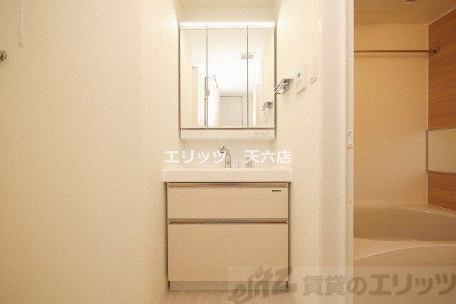 シーズンフラッツ梅田NORTHの物件内観写真