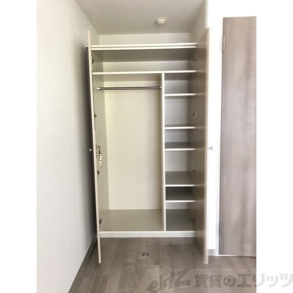 ウイニング・パラ江坂の物件内観写真