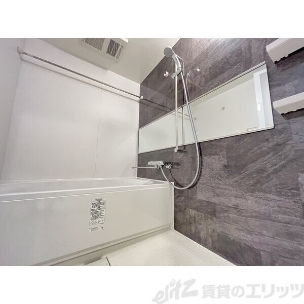 スプランディッド江坂駅前の物件内観写真