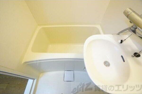 ハイツグローリーの物件内観写真