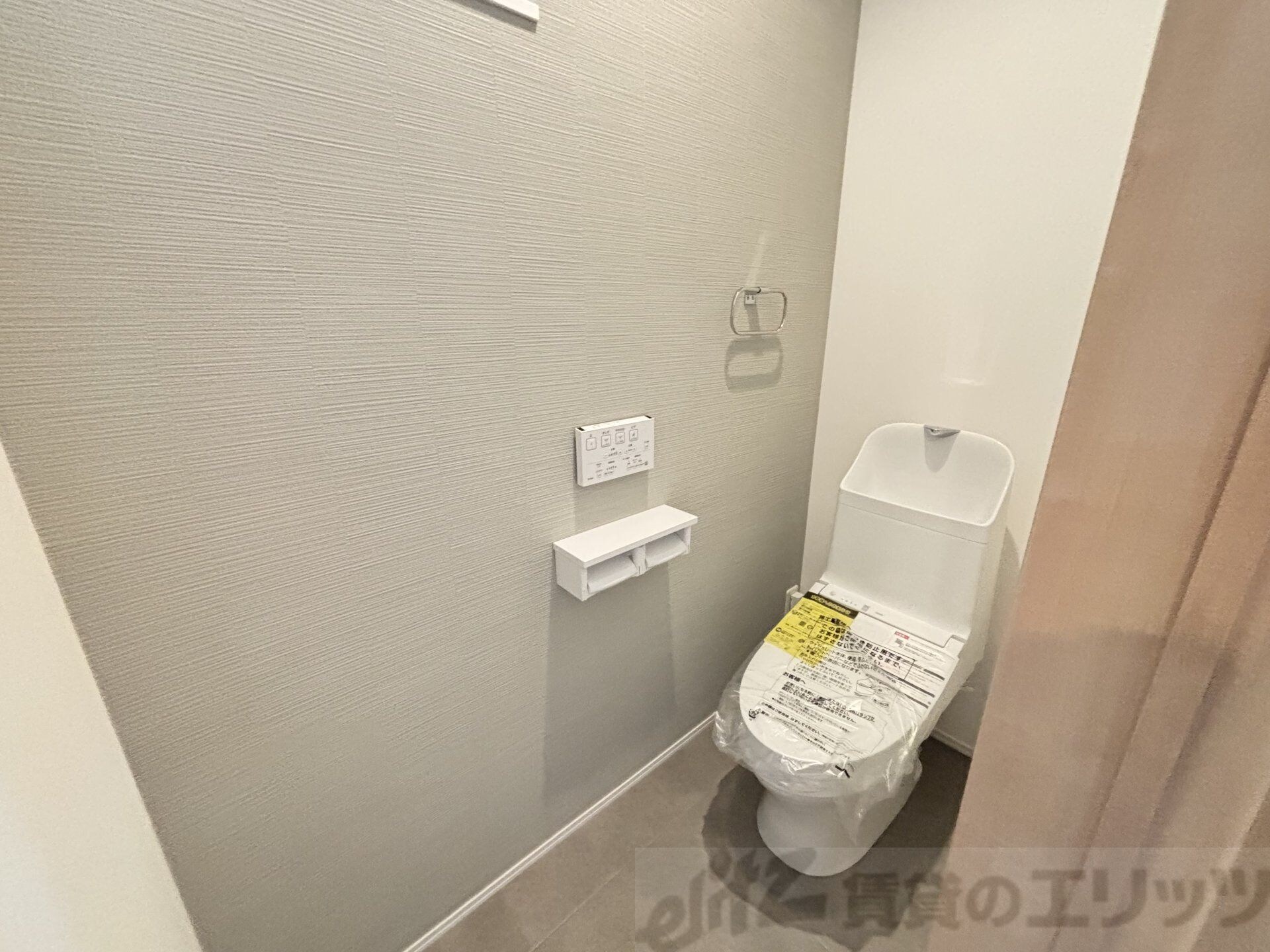 ファミリエ津之江A棟の物件内観写真