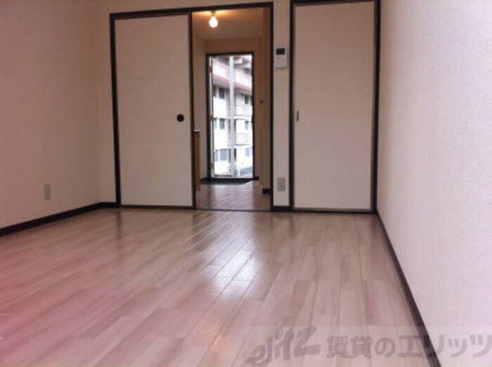 ジュネス阪本の物件内観写真