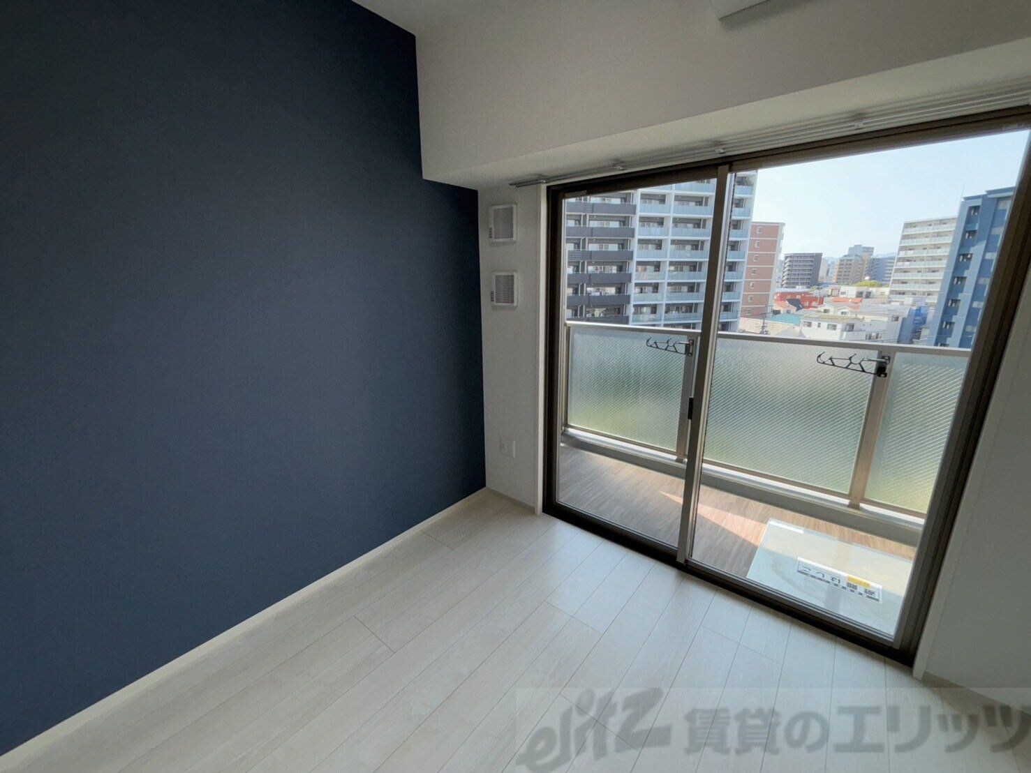 ライブガーデン江坂IXの物件内観写真