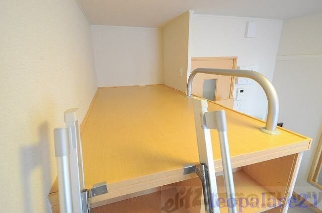 レオパレスクロスロード岸部の物件内観写真