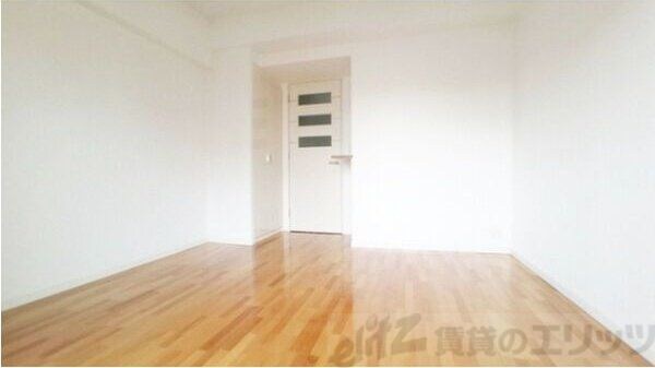 アスリート江坂II番館の物件内観写真