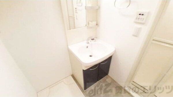 アスリート江坂II番館の物件内観写真