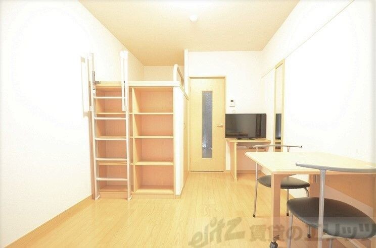 レオパレスイーズプレイスの物件内観写真