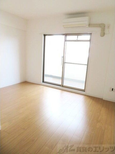 アールエスフラッツの物件内観写真