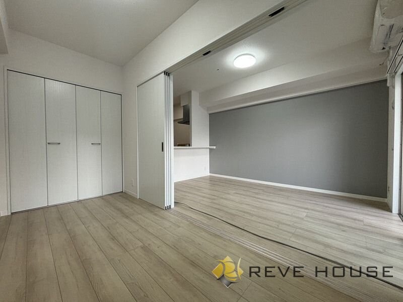 ラシュール・イン大橋IIの物件内観写真