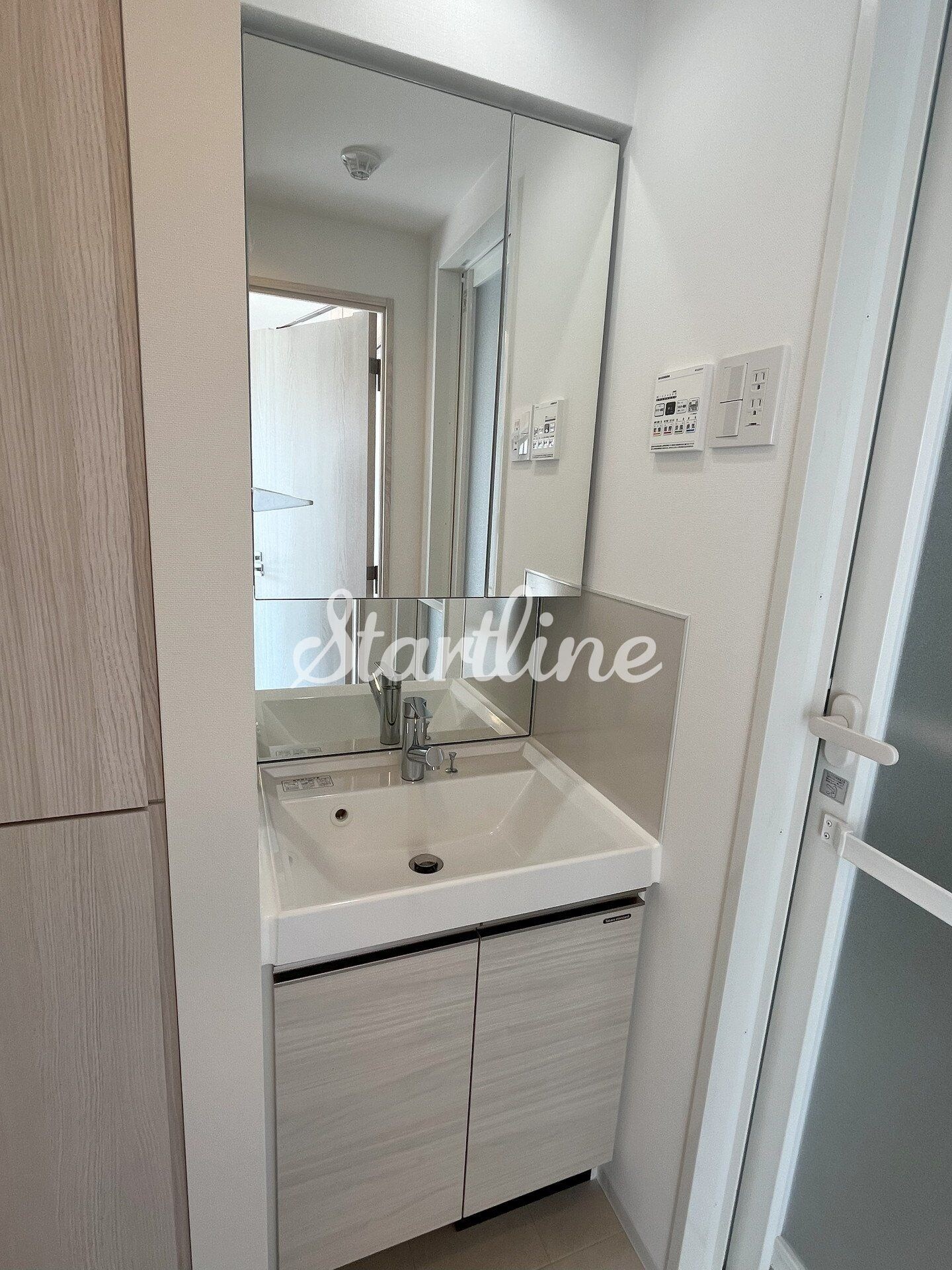 コンフォリア東葛西の物件内観写真