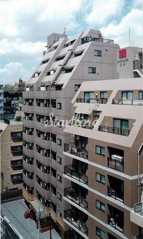 麻布十番３丁目マンションの物件外観写真