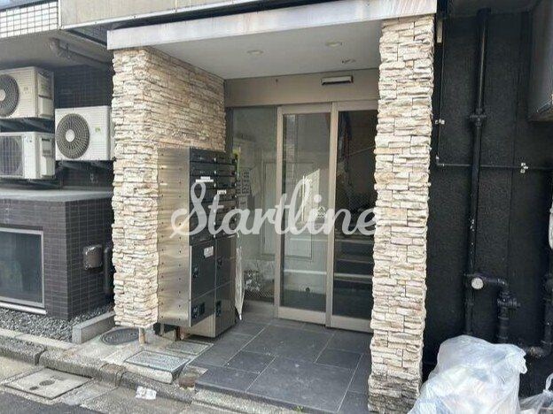 霞町五番館の物件外観写真