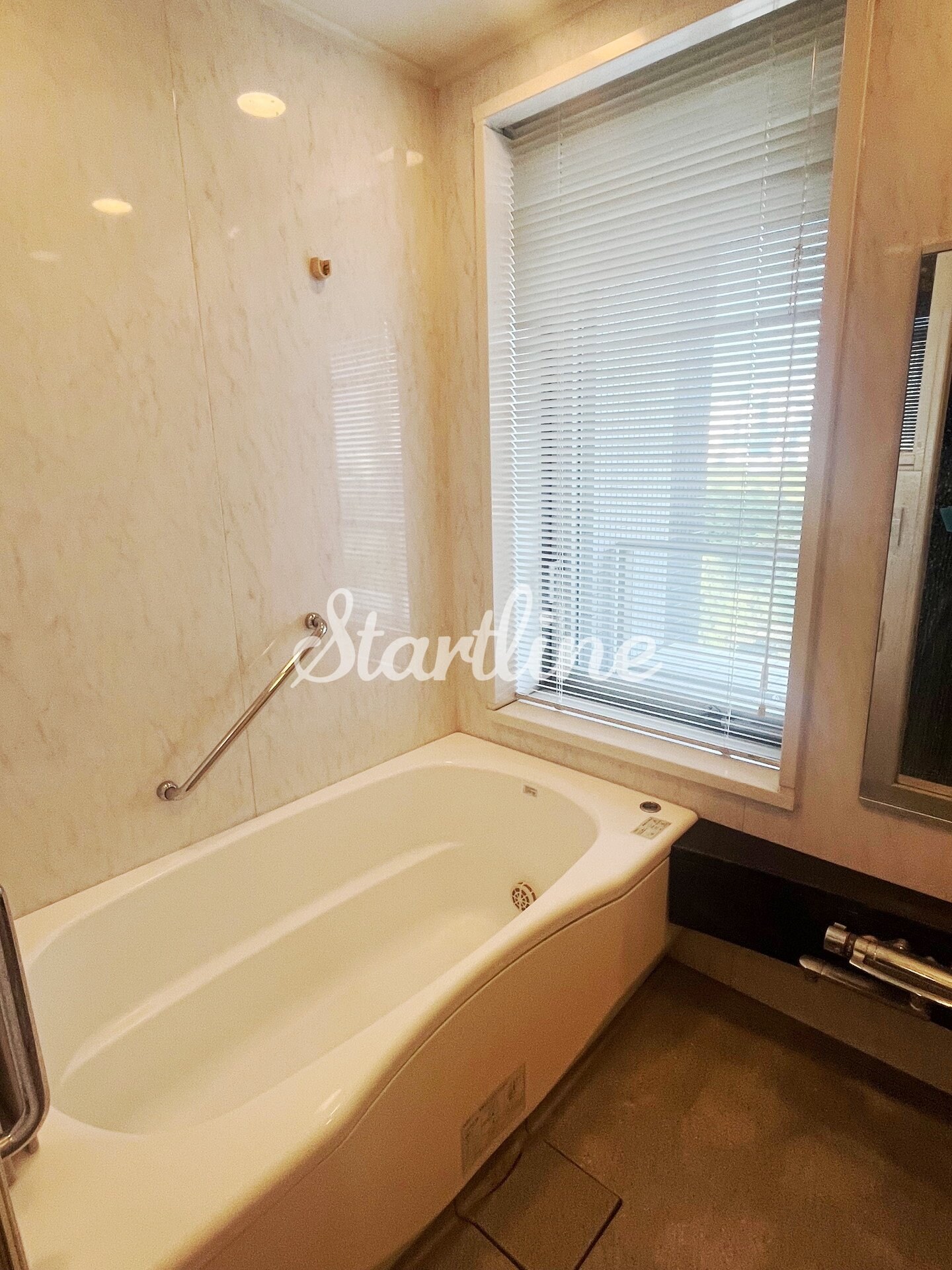 東京ツインパークスライトウィングの物件内観写真